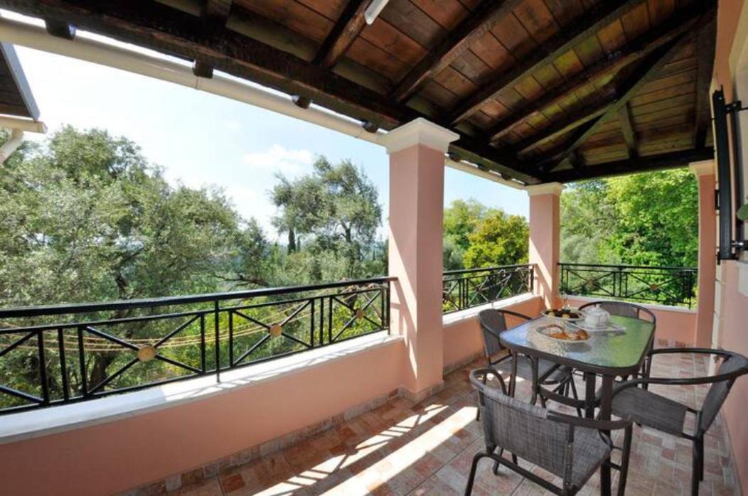 Villa Leo Junior Ano Korakiana Exterior photo